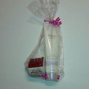 New Avon gift Reversalist cream spf 25 & cleanser